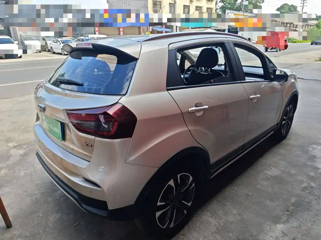 Geely Vision X3 — фото 7