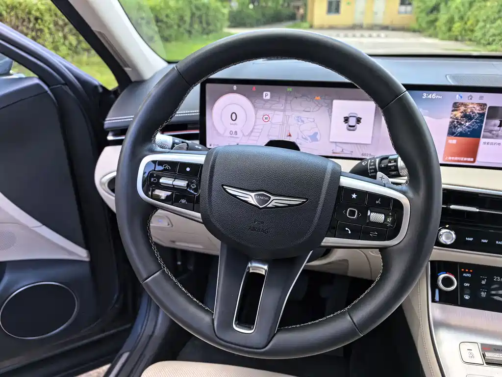 Genesis GV70 — фото 11
