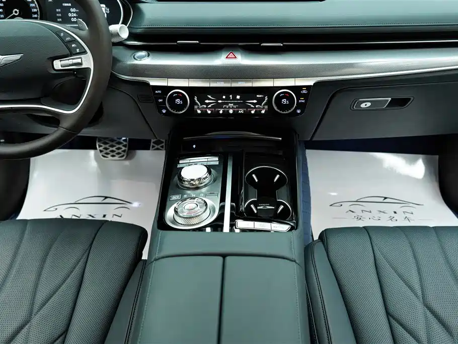 Genesis G80 — фото 21
