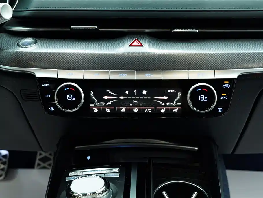 Genesis G80 — фото 25