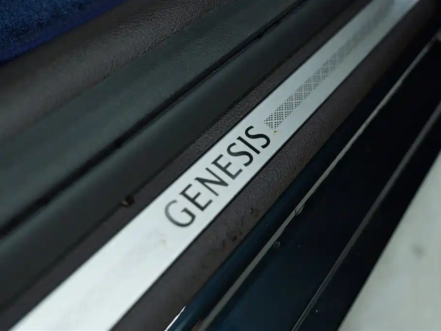 Genesis G80 — фото 10