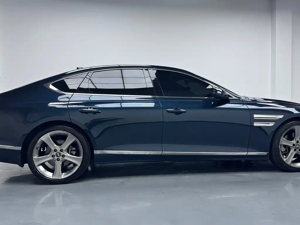Genesis G80 — фото 9