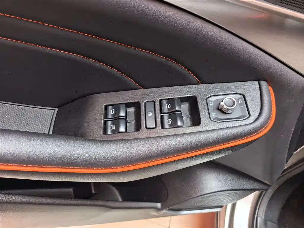 Haval F7 — фото 16