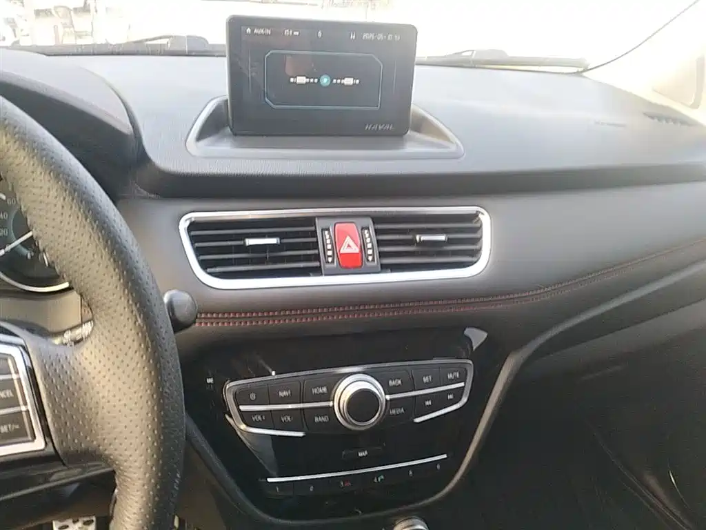 Haval H1 — фото 13