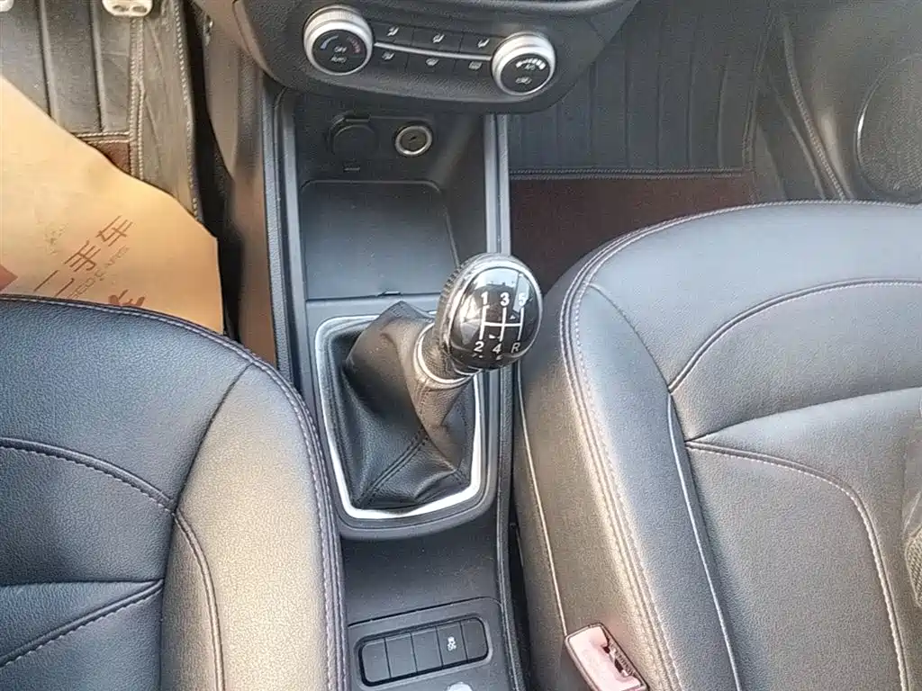 Haval H1 — фото 14
