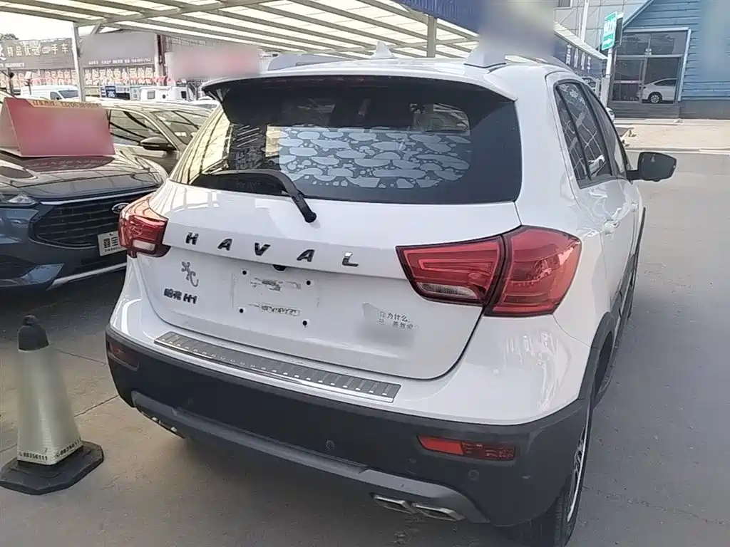 Haval H1 — фото 7