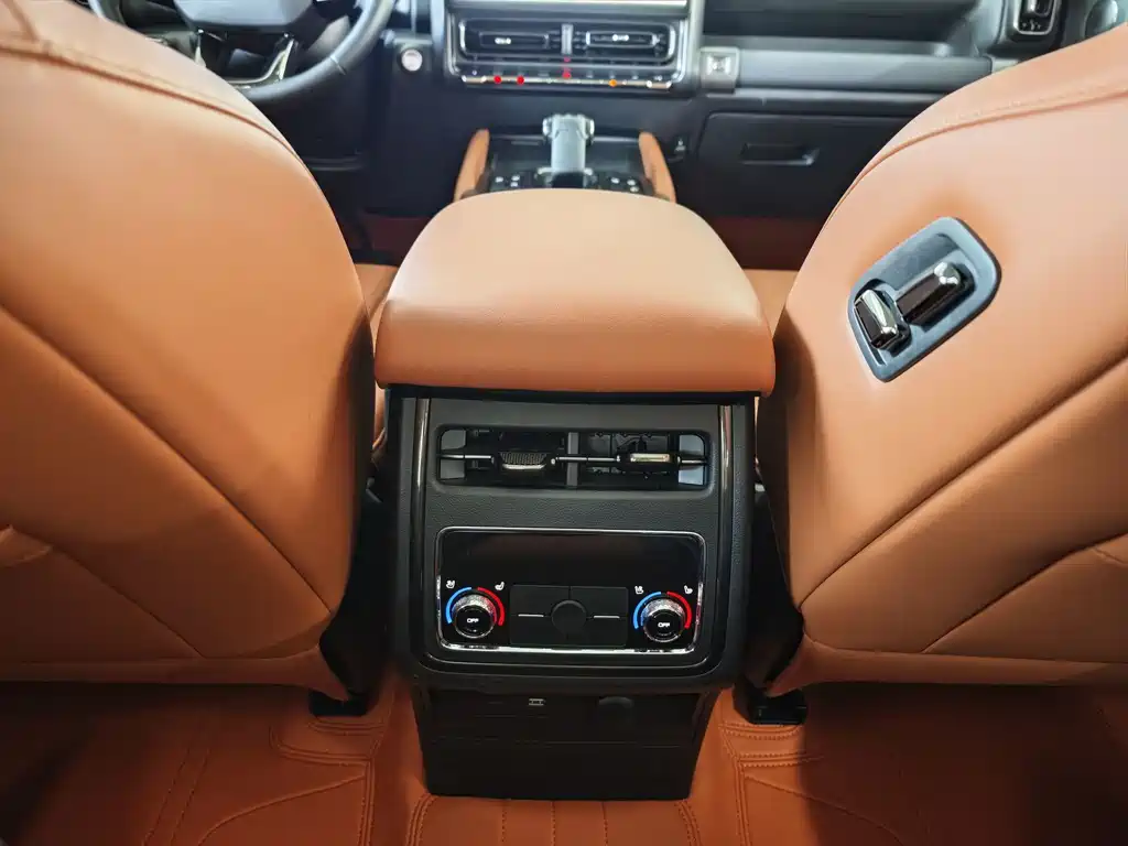 Haval H9 — фото 12