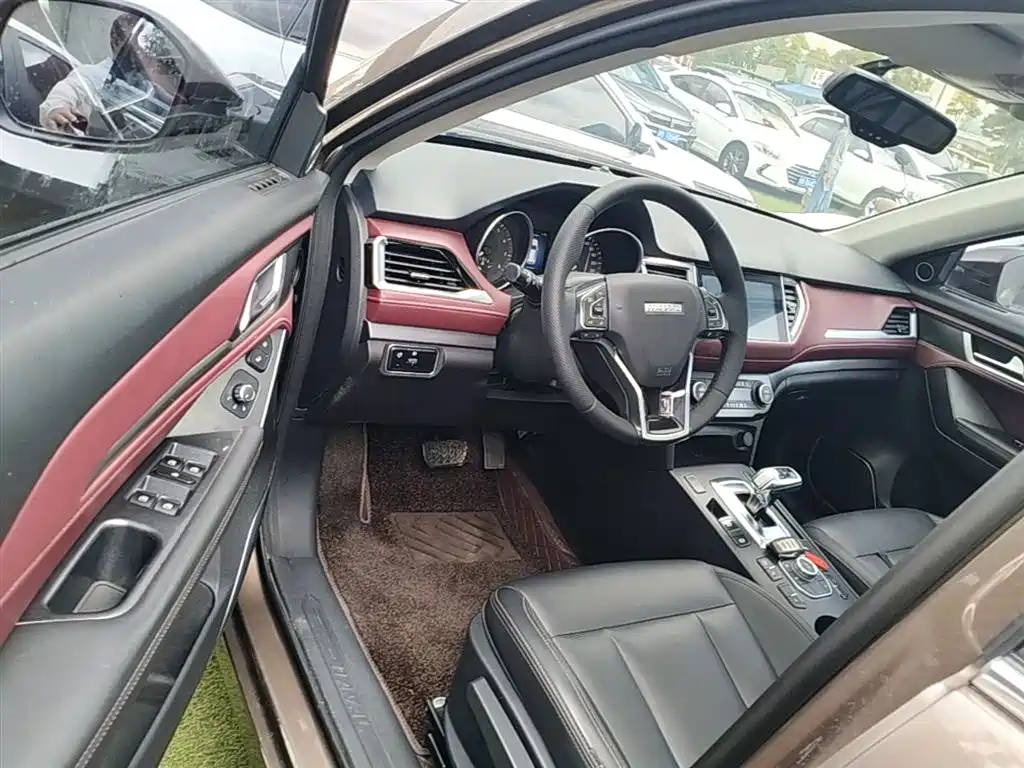 Haval H6 Coupe — фото 16