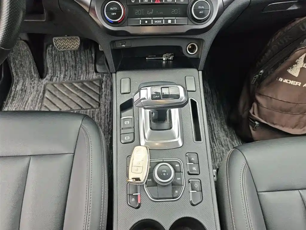 Haval H6 Coupe — фото 14