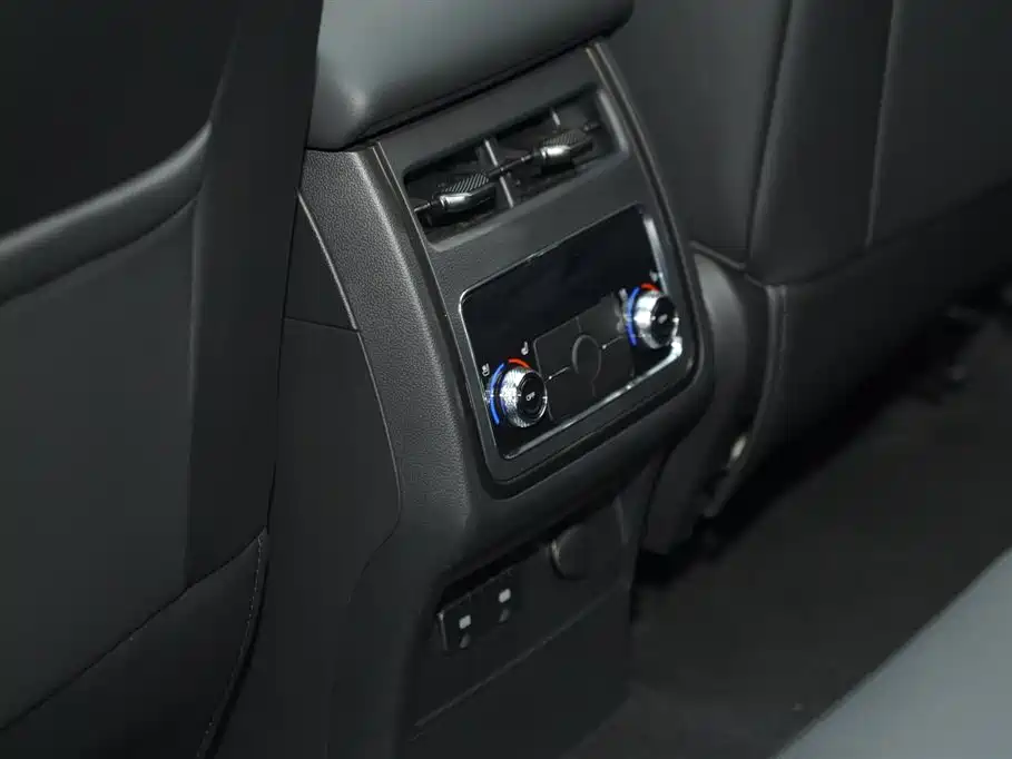 Haval H9 — фото 11