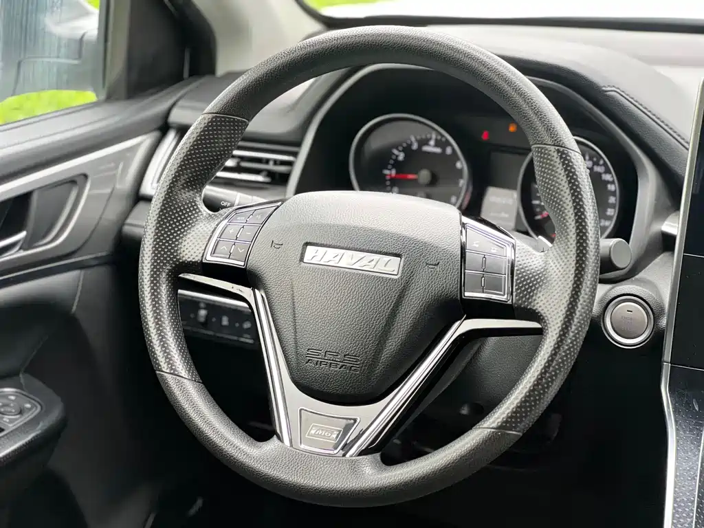 Haval M6 — фото 11