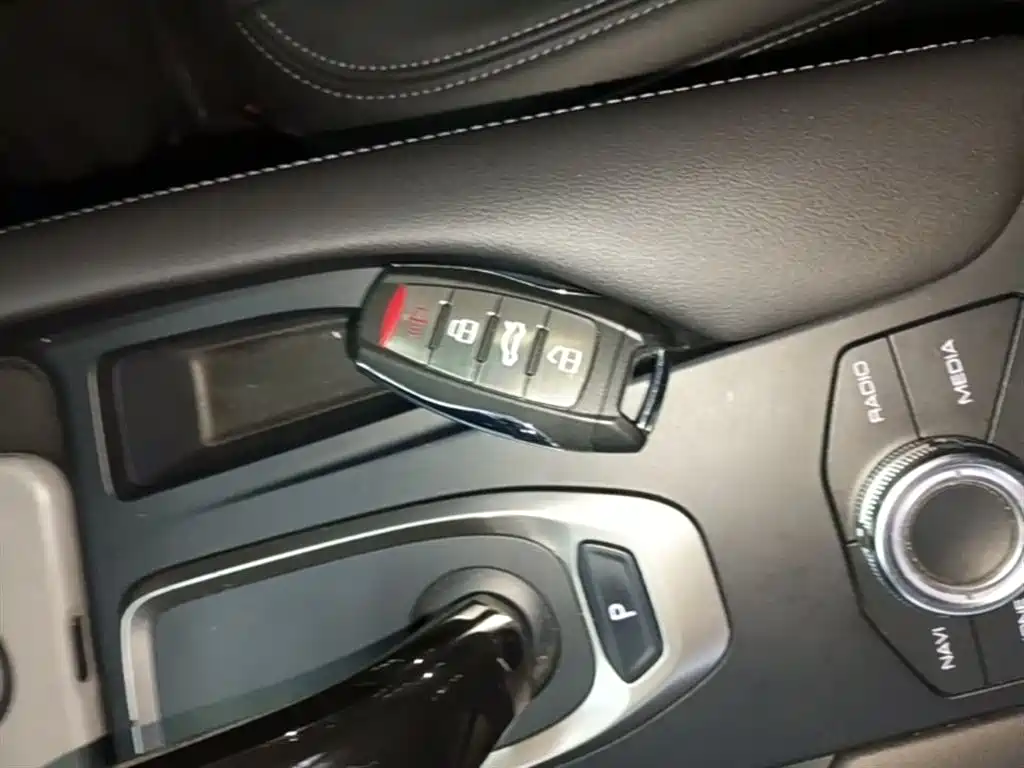 Haval F7 — фото 9