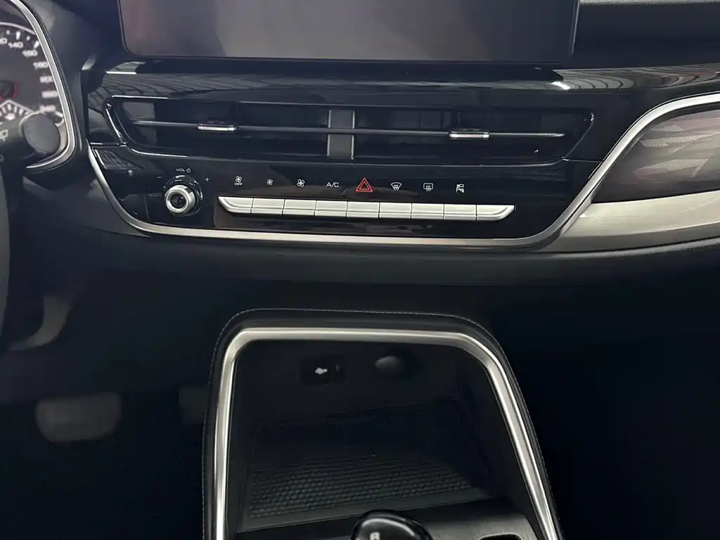 Haval H6 — фото 11