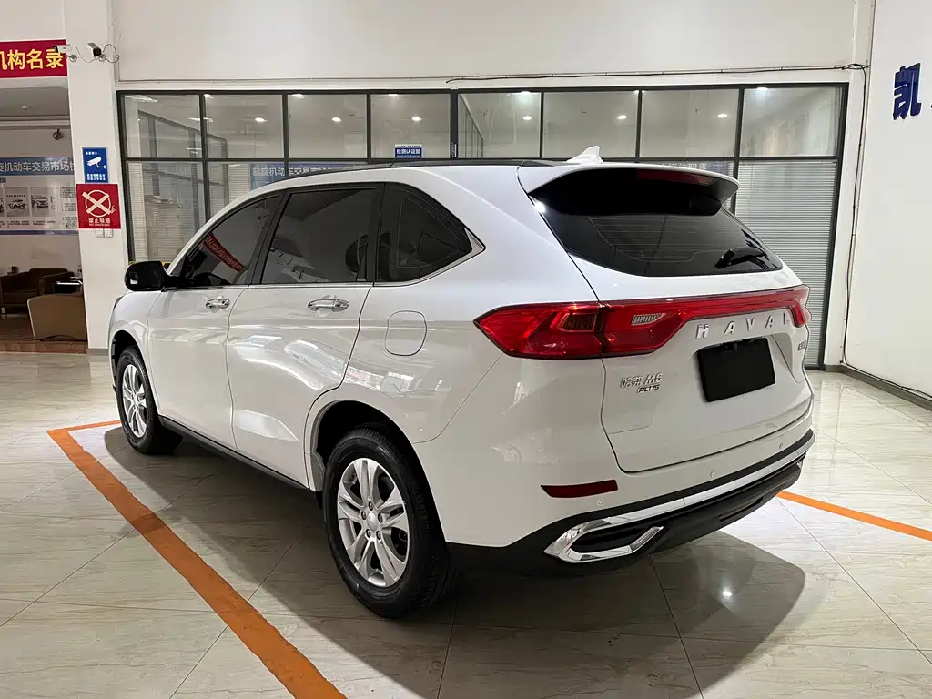 Haval M6 — фото 6
