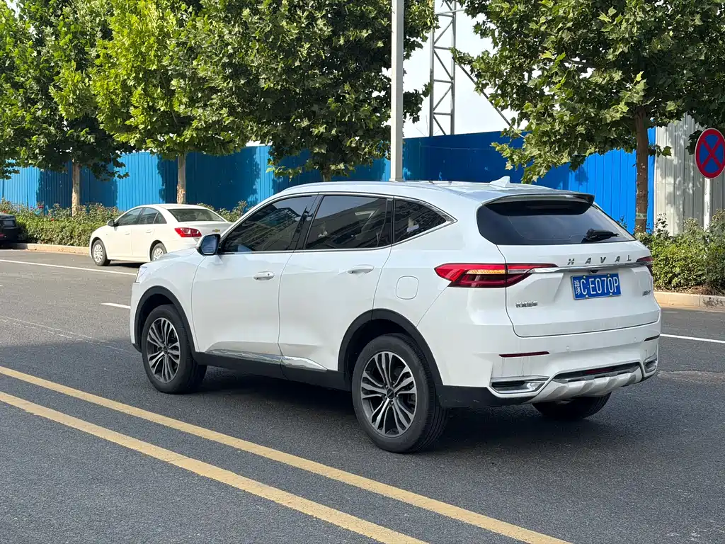 Haval F7 — фото 9