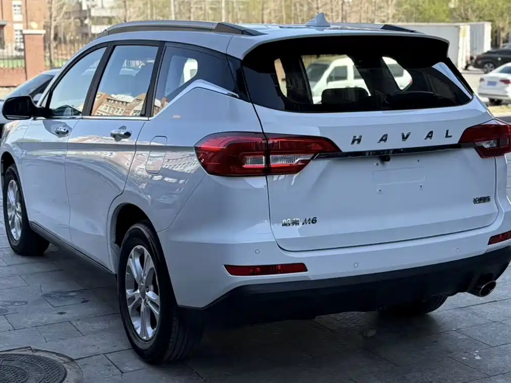 Haval M6 — фото 4