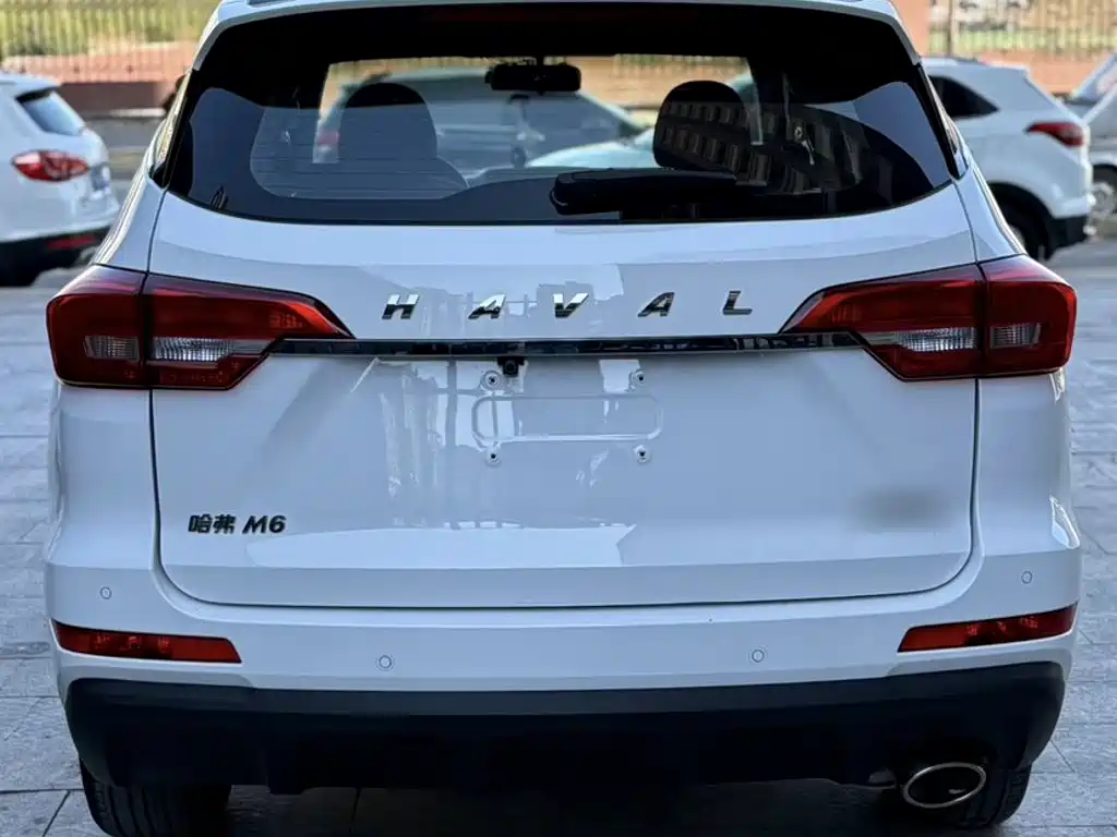 Haval M6 — фото 7