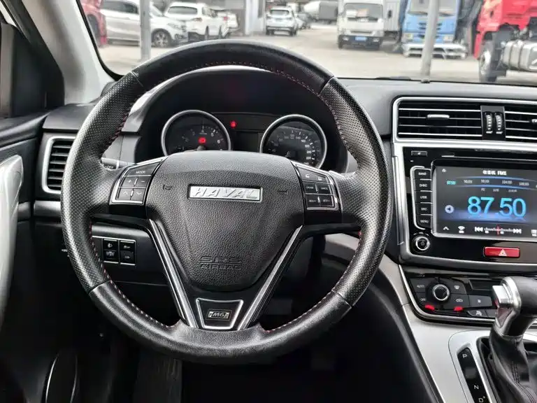 Haval M6 — фото 3