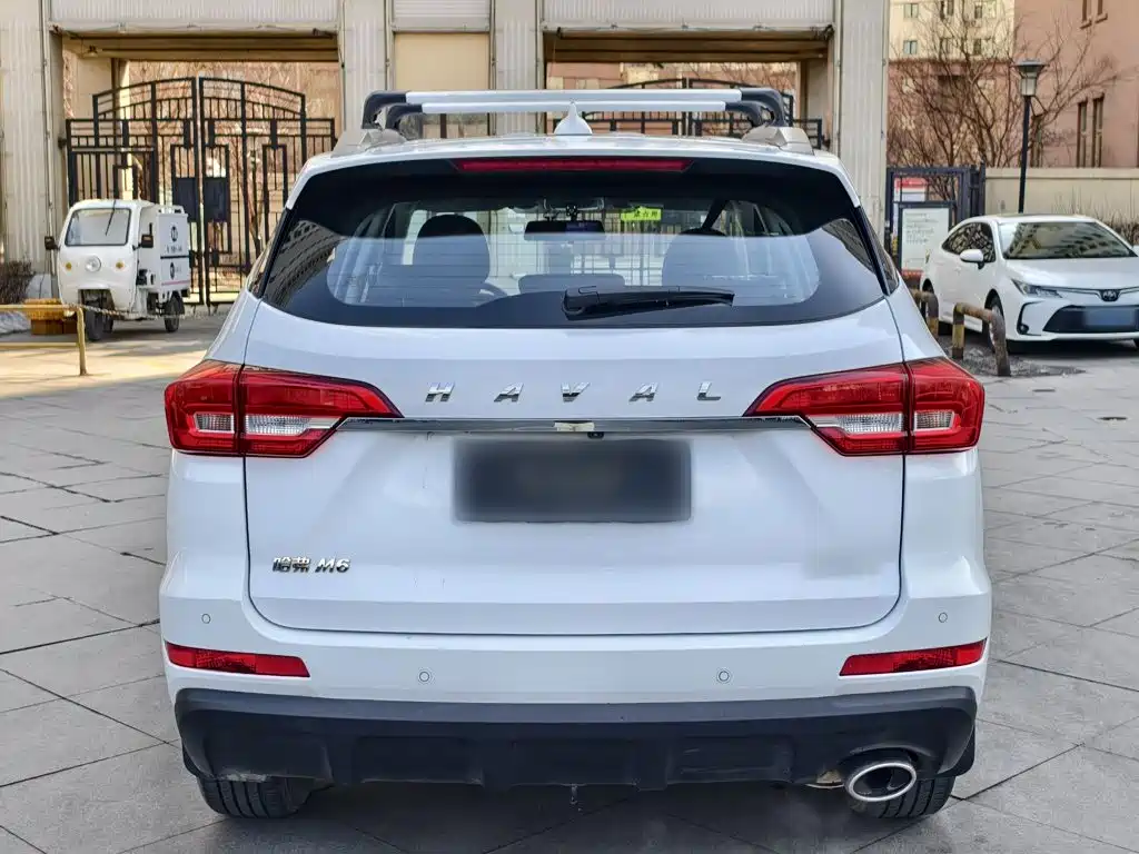 Haval M6 — фото 10