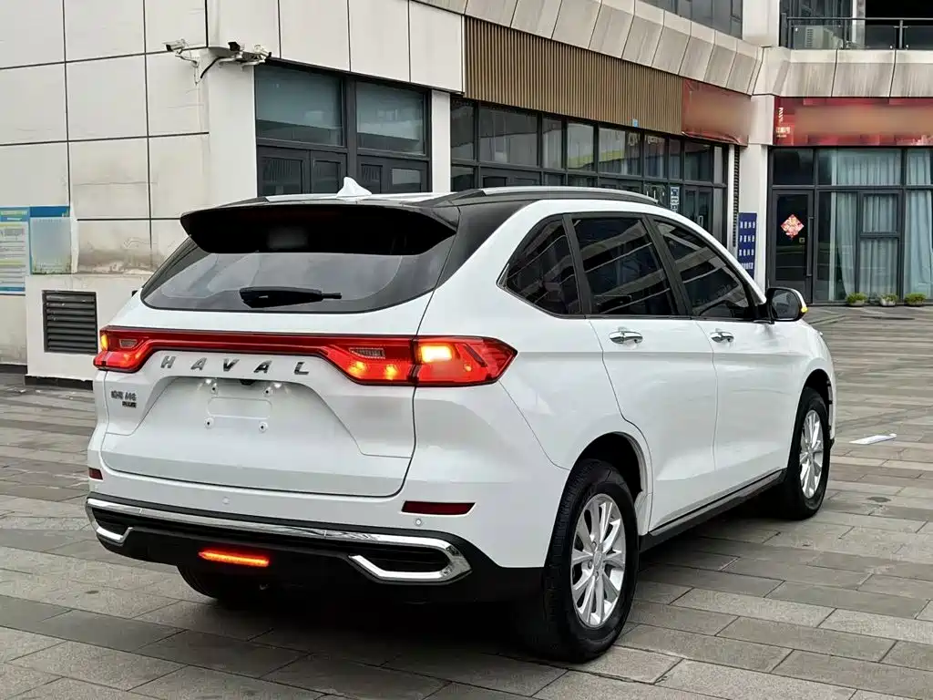 Haval M6 — фото 7