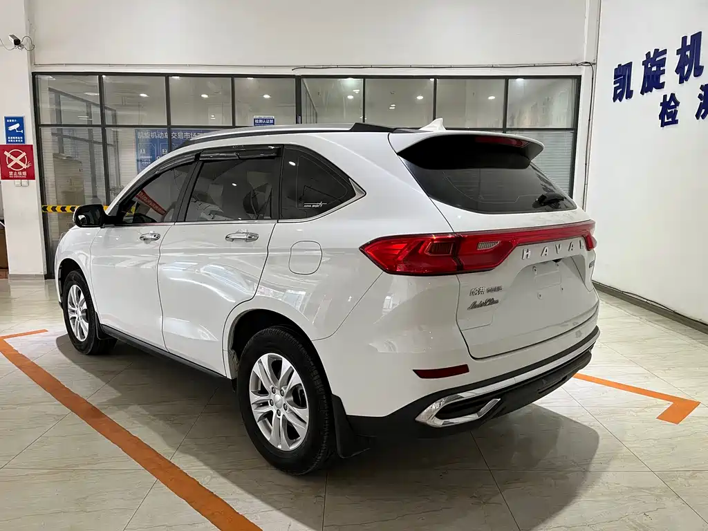 Haval M6 — фото 6