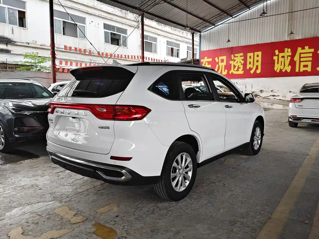 Haval M6 — фото 9