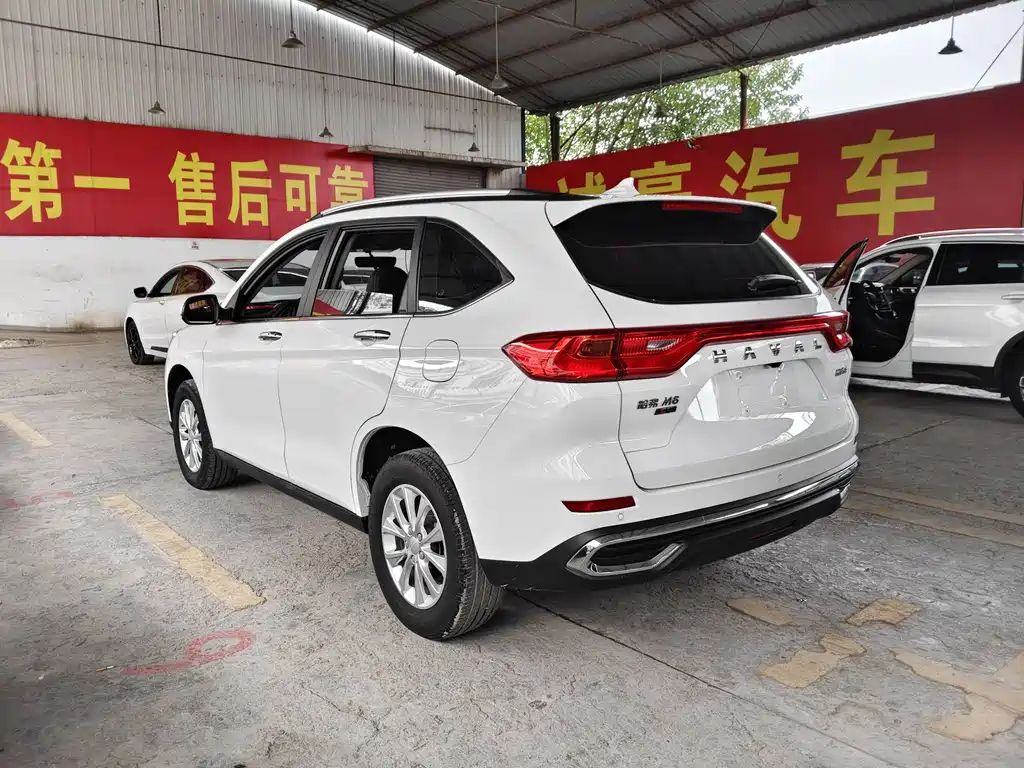 Haval M6 — фото 10
