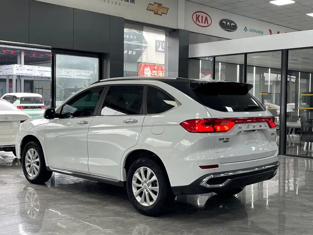 Haval M6 — фото 14