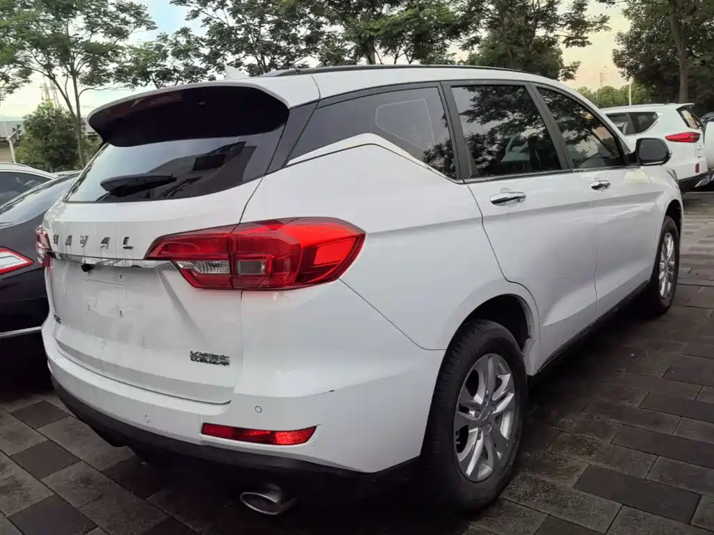 Haval M6 — фото 7
