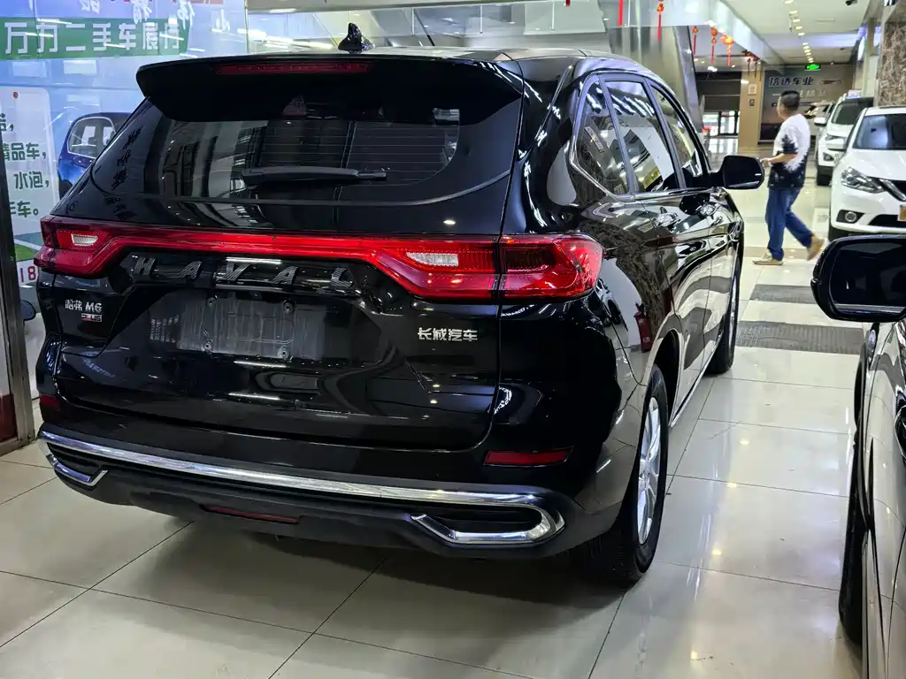 Haval M6 — фото 9