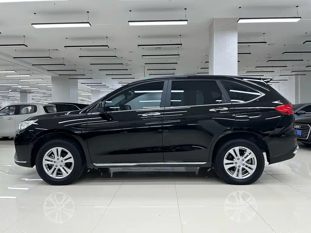 Haval M6 — фото 5