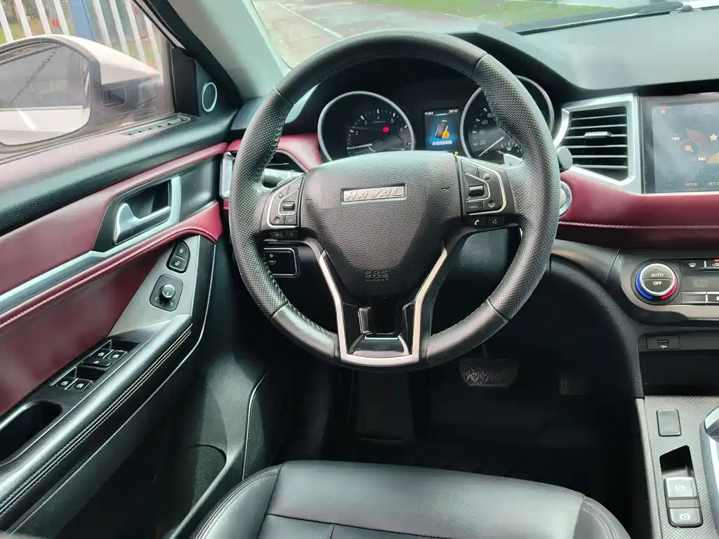 Haval H6 Coupe — фото 13