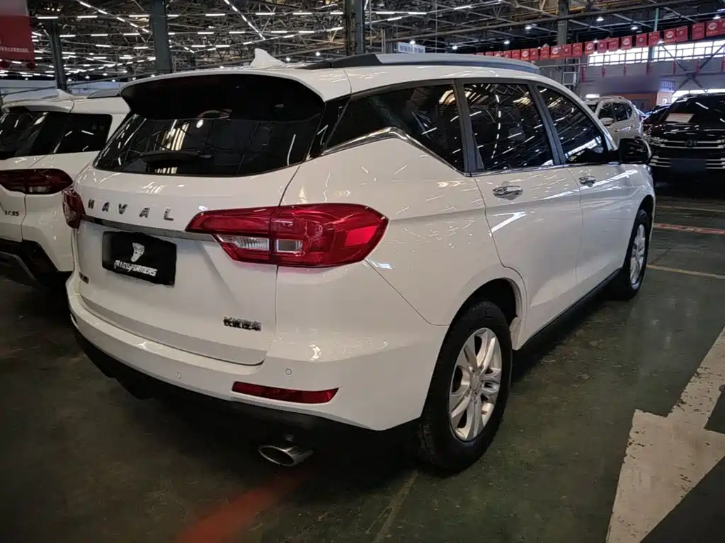 Haval M6 — фото 7