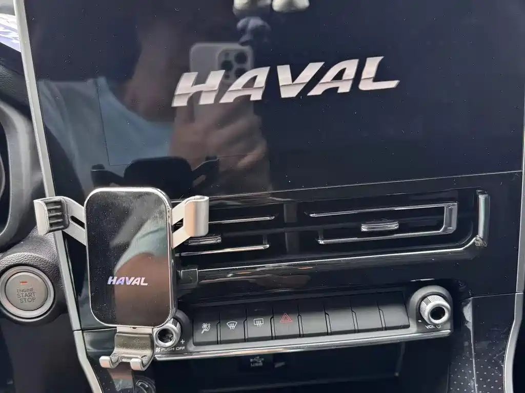 Haval M6 — фото 11