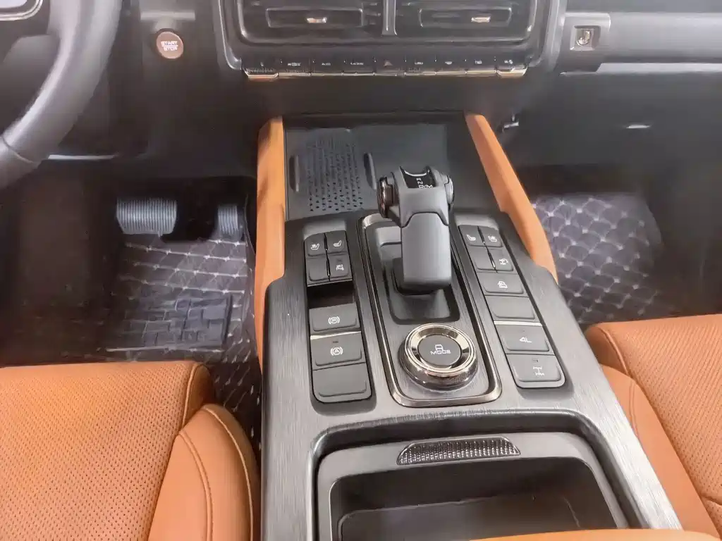 Haval H9 — фото 10