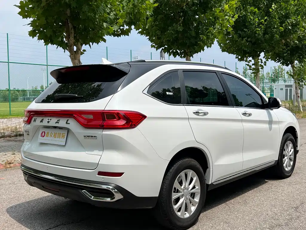 Haval M6 — фото 6