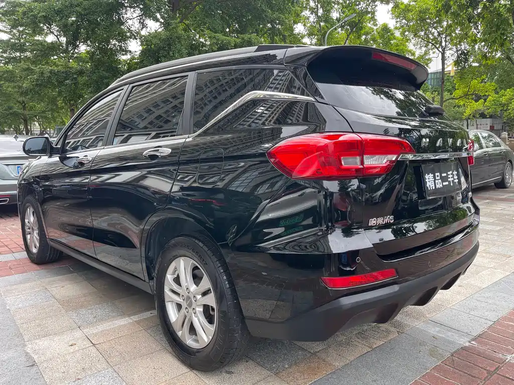 Haval M6 — фото 5