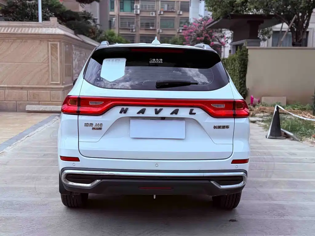 Haval M6 — фото 10