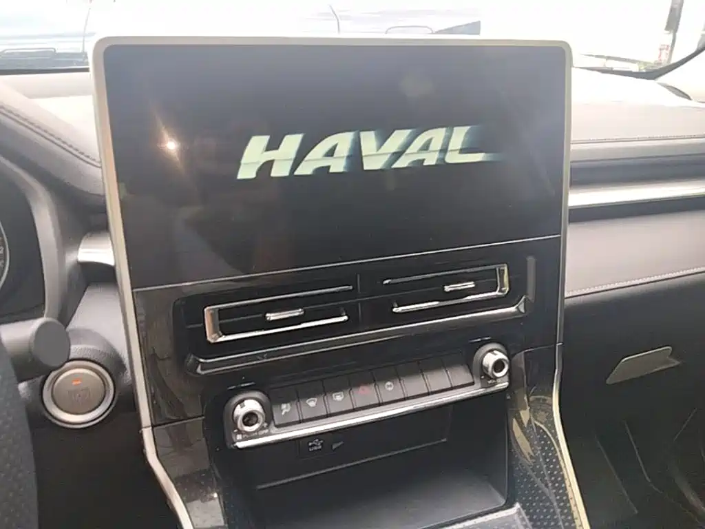 Haval M6 — фото 13