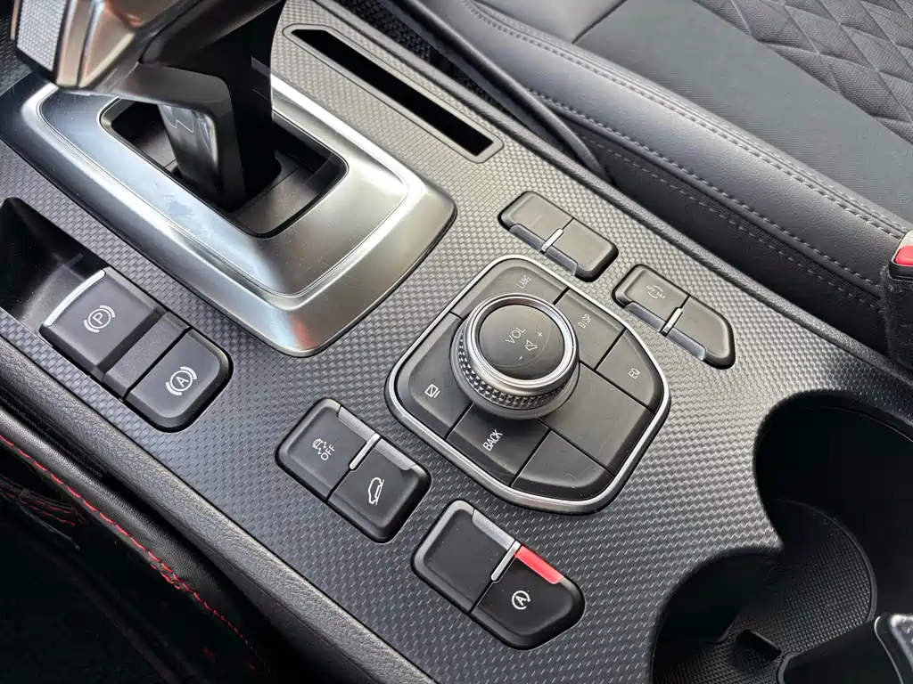 Haval H6 Coupe — фото 31