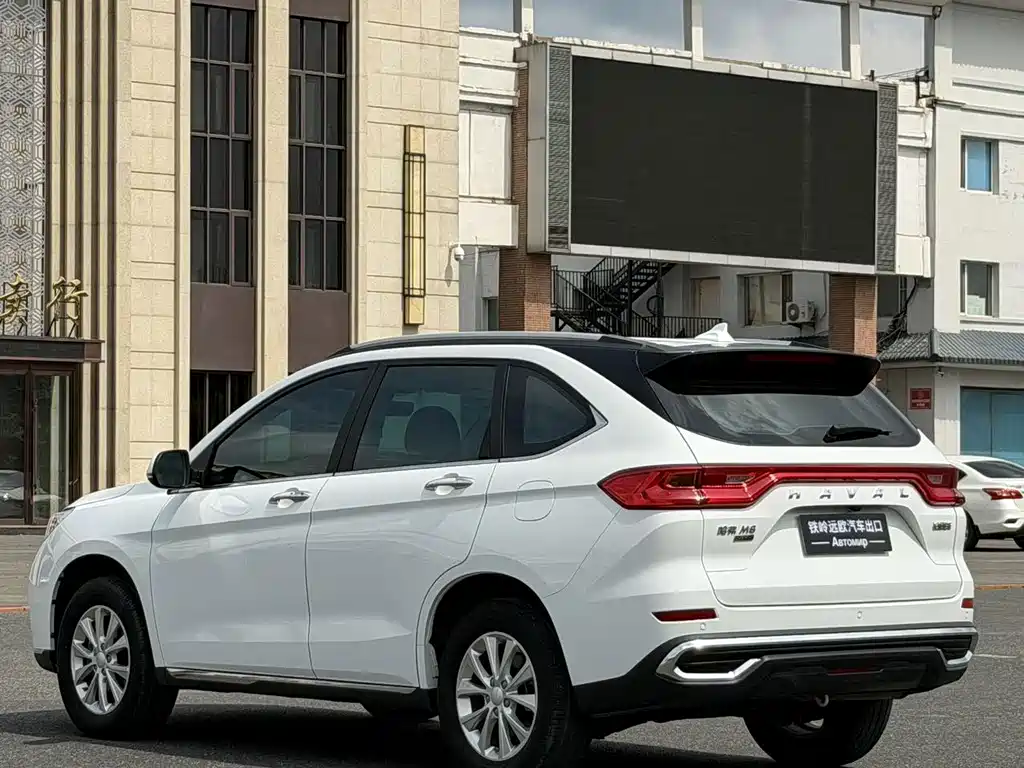 Haval M6 — фото 4