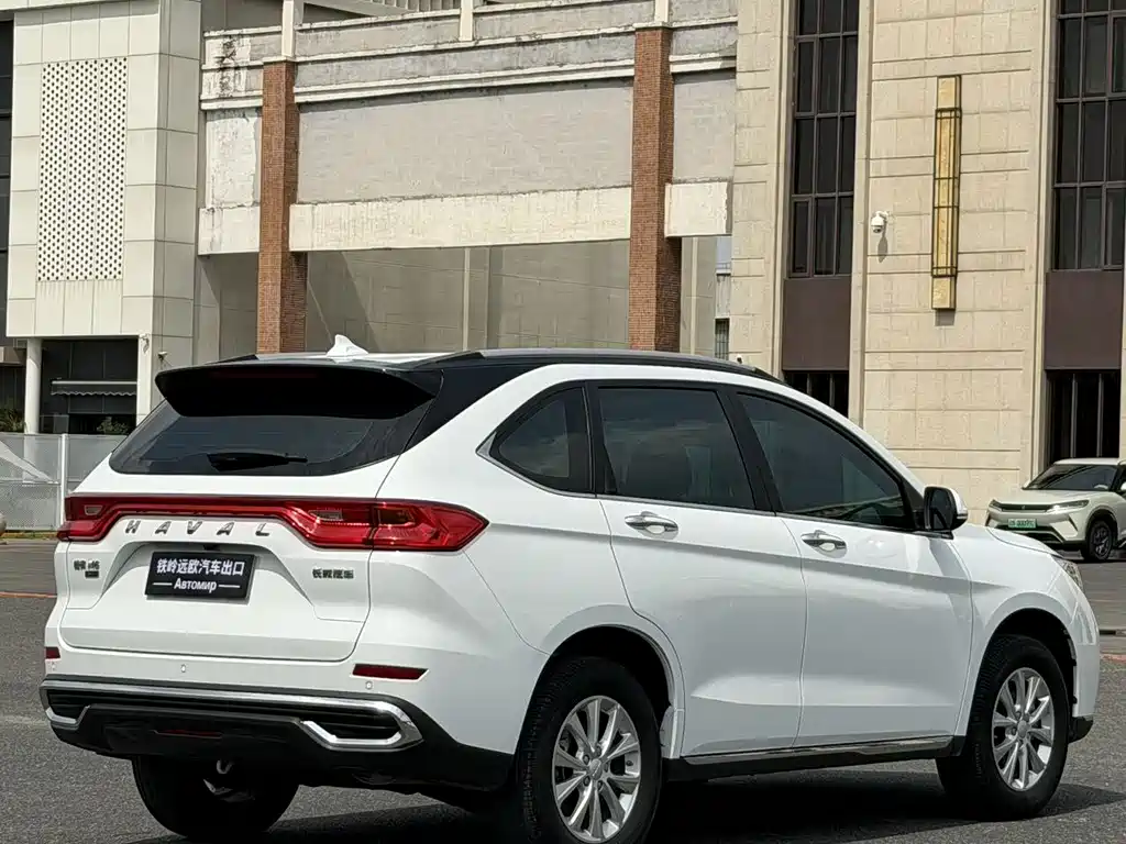 Haval M6 — фото 6