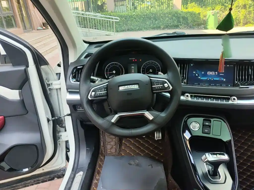 Haval H2s — фото 11