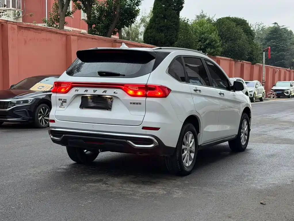 Haval M6 — фото 4