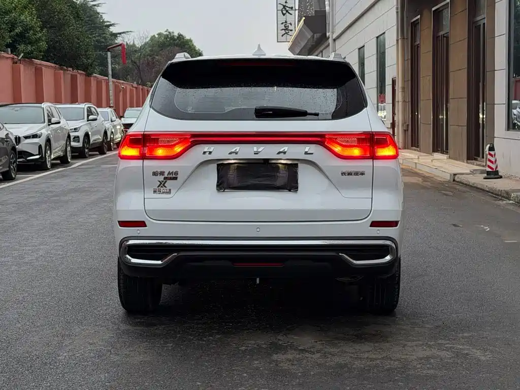 Haval M6 — фото 5