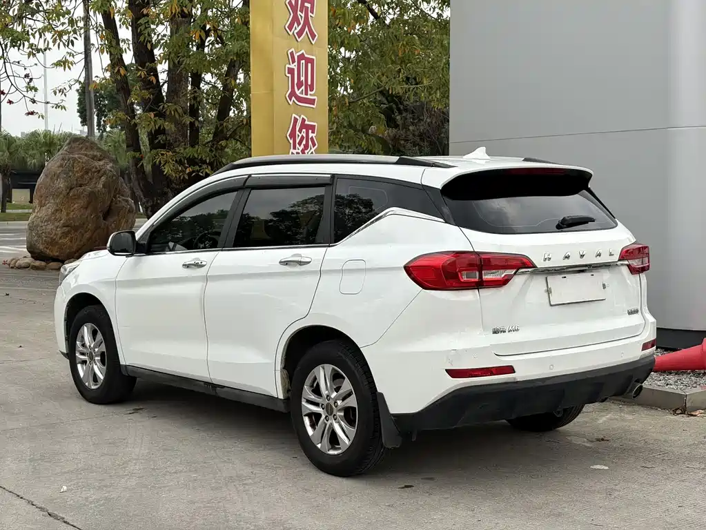 Haval M6 — фото 11