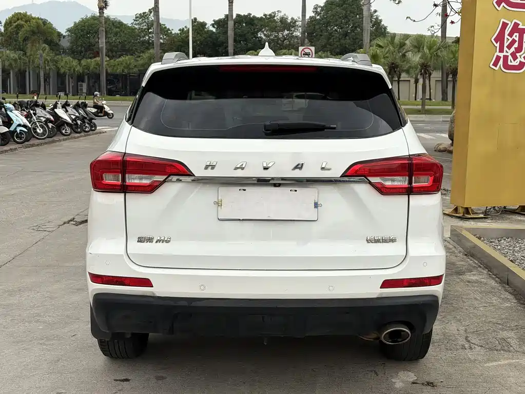 Haval M6 — фото 10
