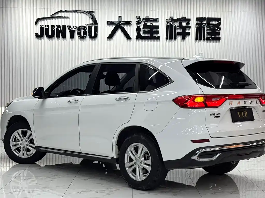 Haval M6 — фото 6