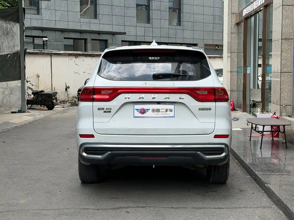 Haval M6 — фото 5