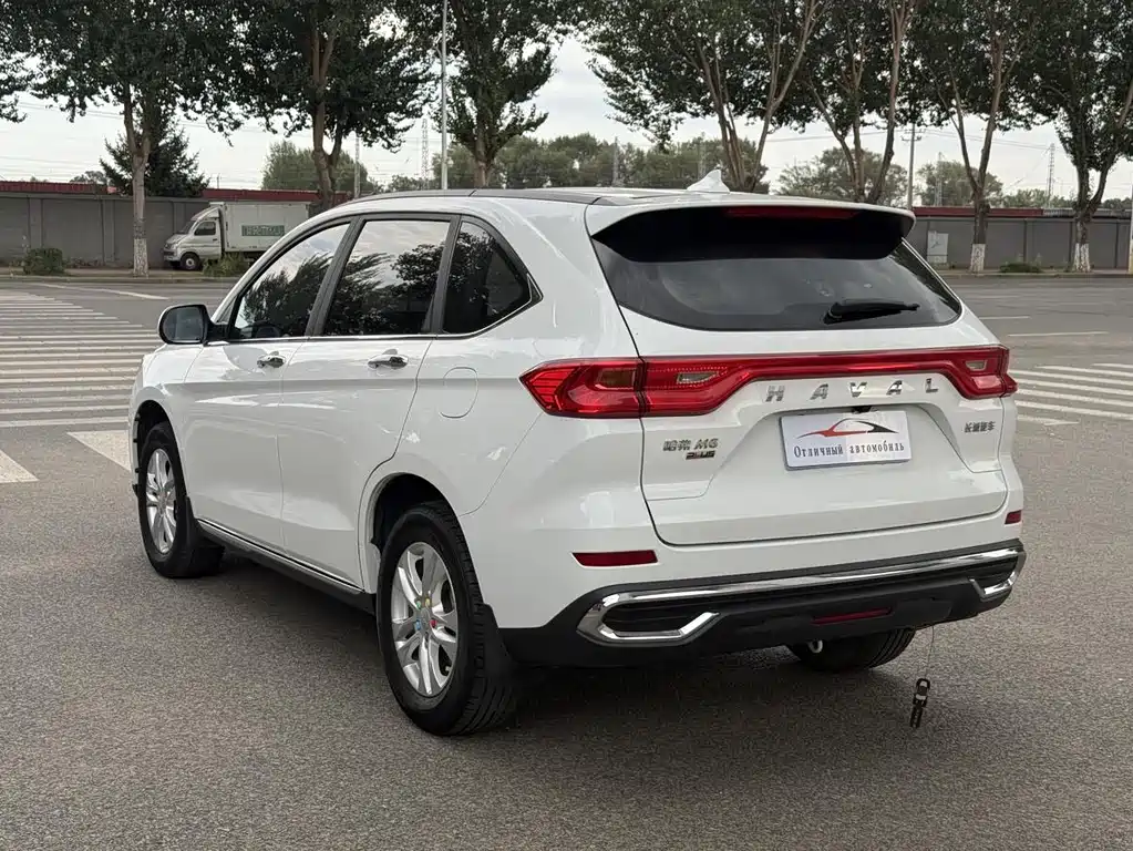 Haval M6 — фото 4